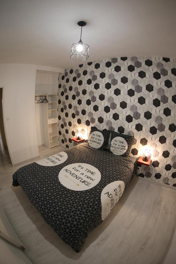 Sympathique Logement En Centre Ville Βερντέν Εξωτερικό φωτογραφία